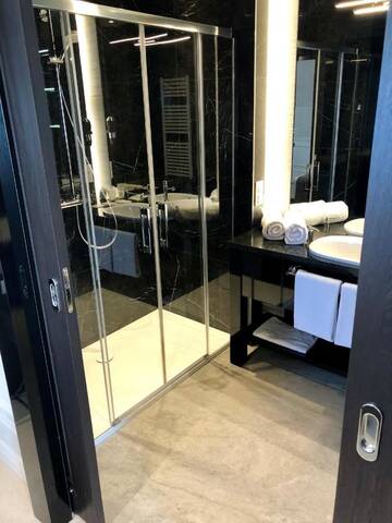 Фото номера Апартаменты в пентхаусе Отель Hotel Mansor г. Зомбки 7