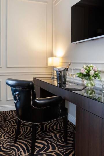 Фото номера Апартаменты Делюкс Отель Hotel Mansor г. Зомбки 2